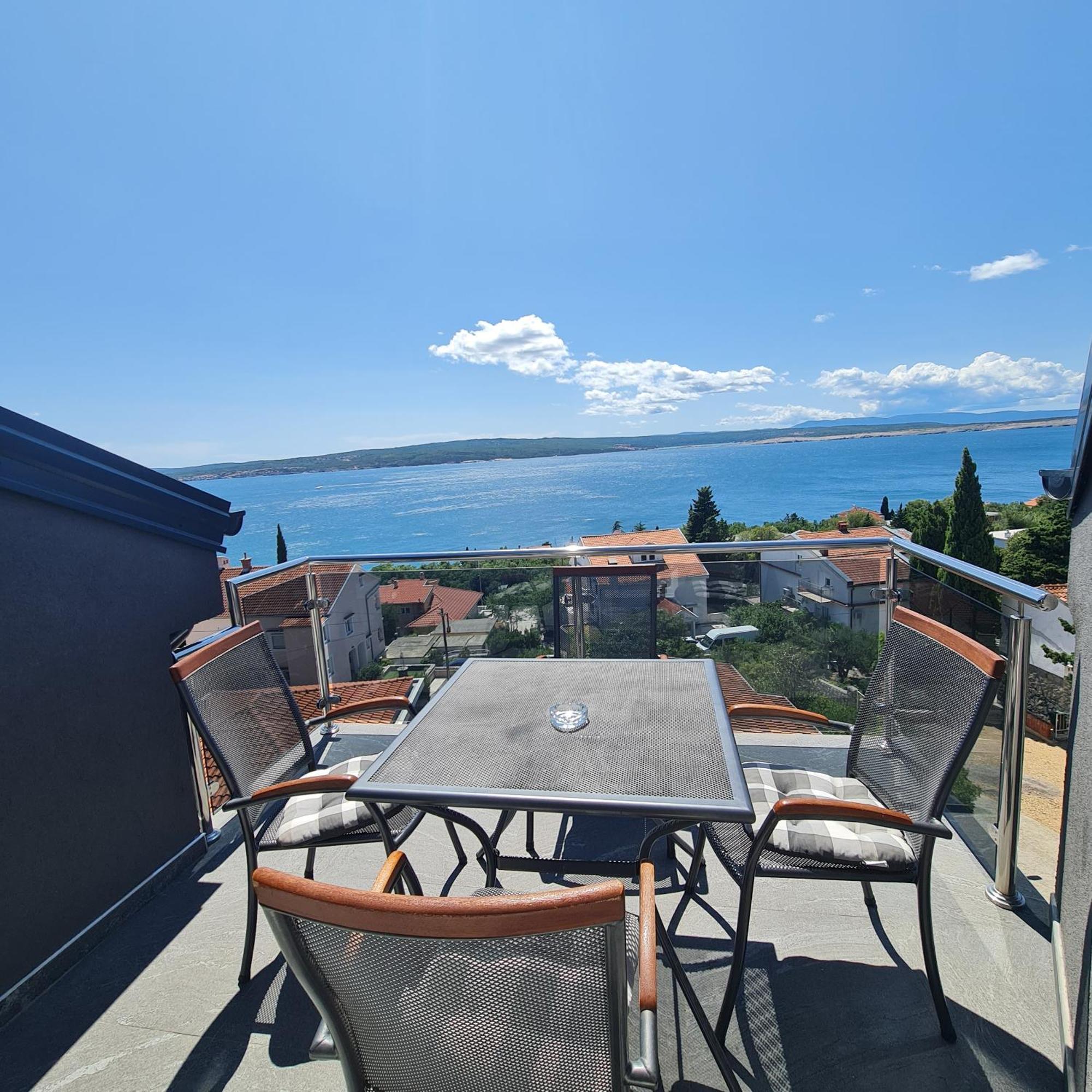Apartments Blazevic, Heated Pool&Jacuzzi Dramalj Eksteriør bilde