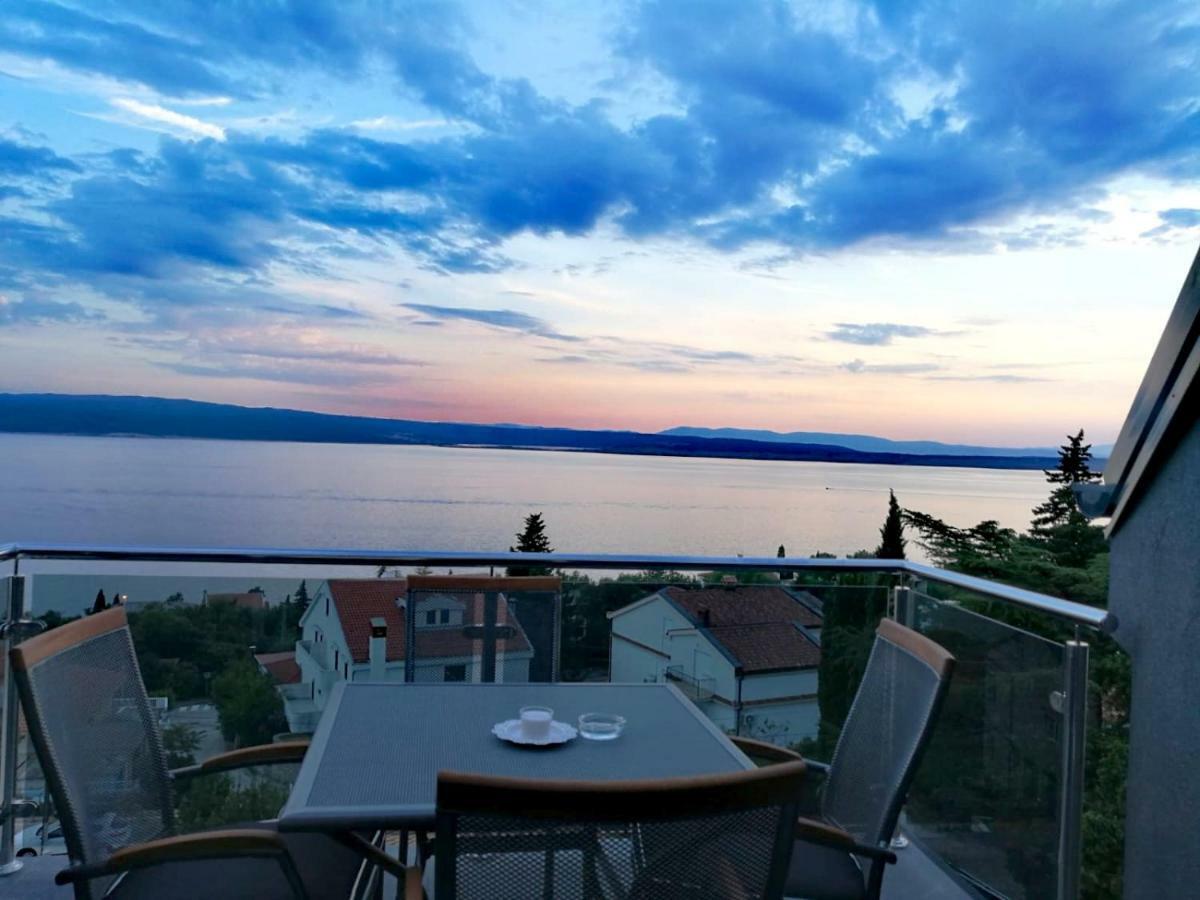 Apartments Blazevic, Heated Pool&Jacuzzi Dramalj Eksteriør bilde