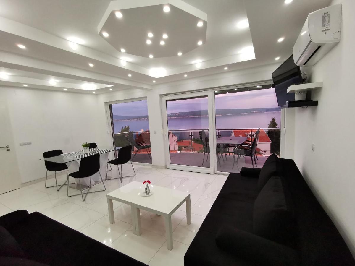 Apartments Blazevic, Heated Pool&Jacuzzi Dramalj Eksteriør bilde